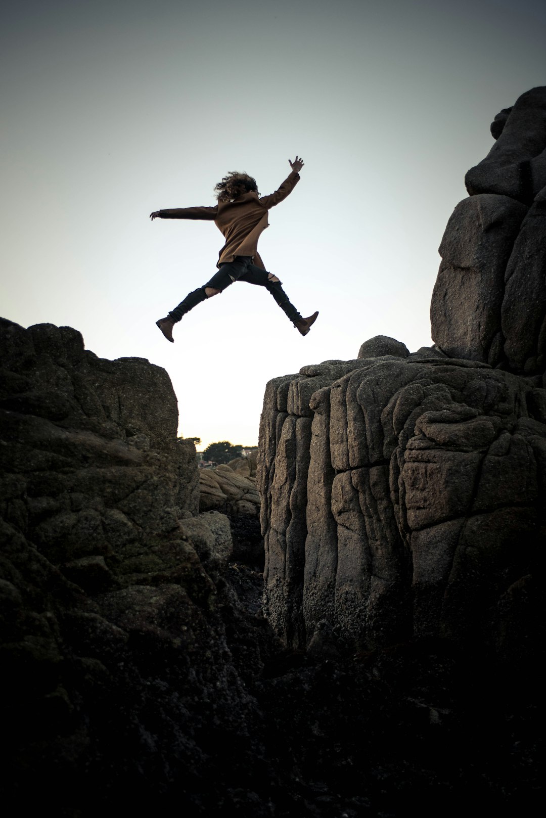 Mastering the First Impression: Your intriguing post title goes here Don’t Look Down